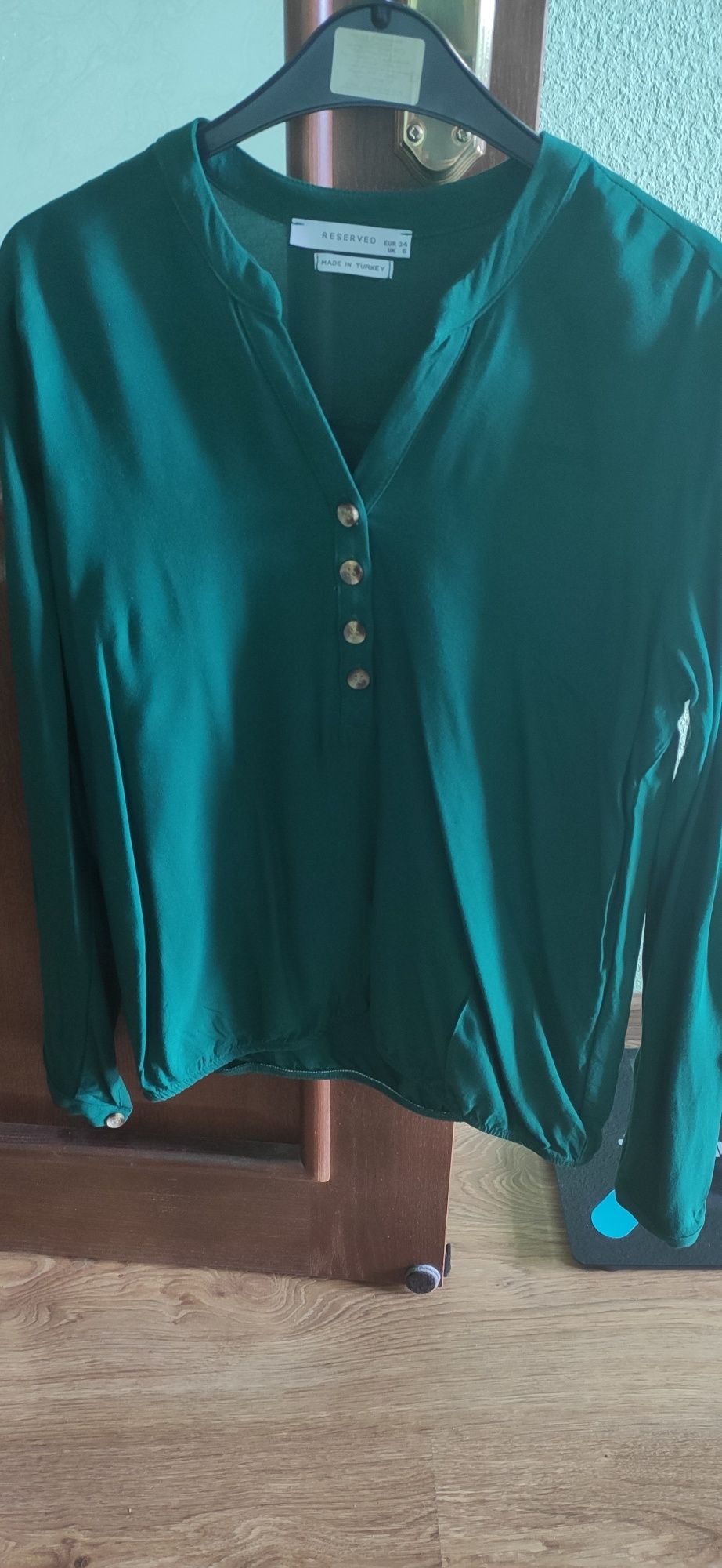Блуза жіноча смарагдового кольору