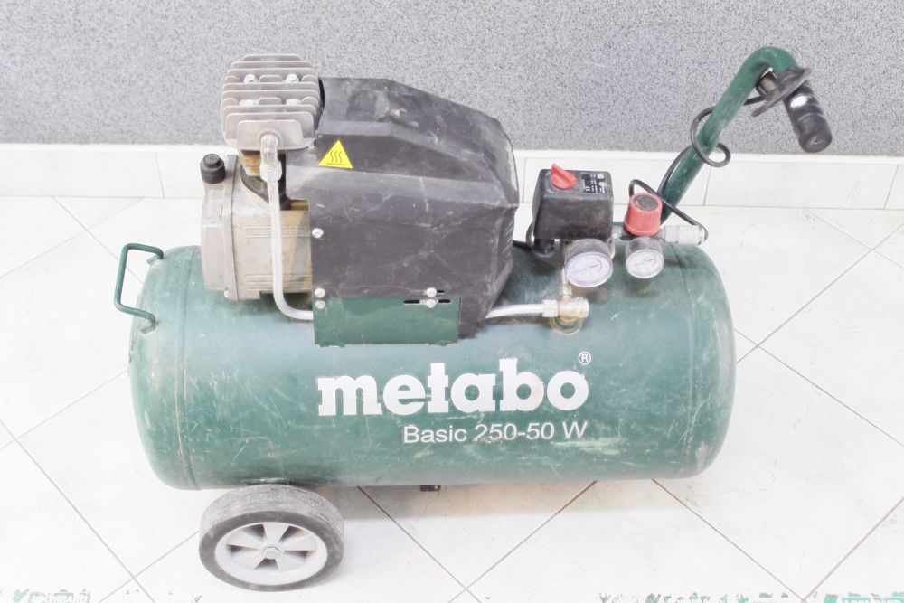 Sprężarka kompresor METABO  BASIC 250 moc 1500W 50L