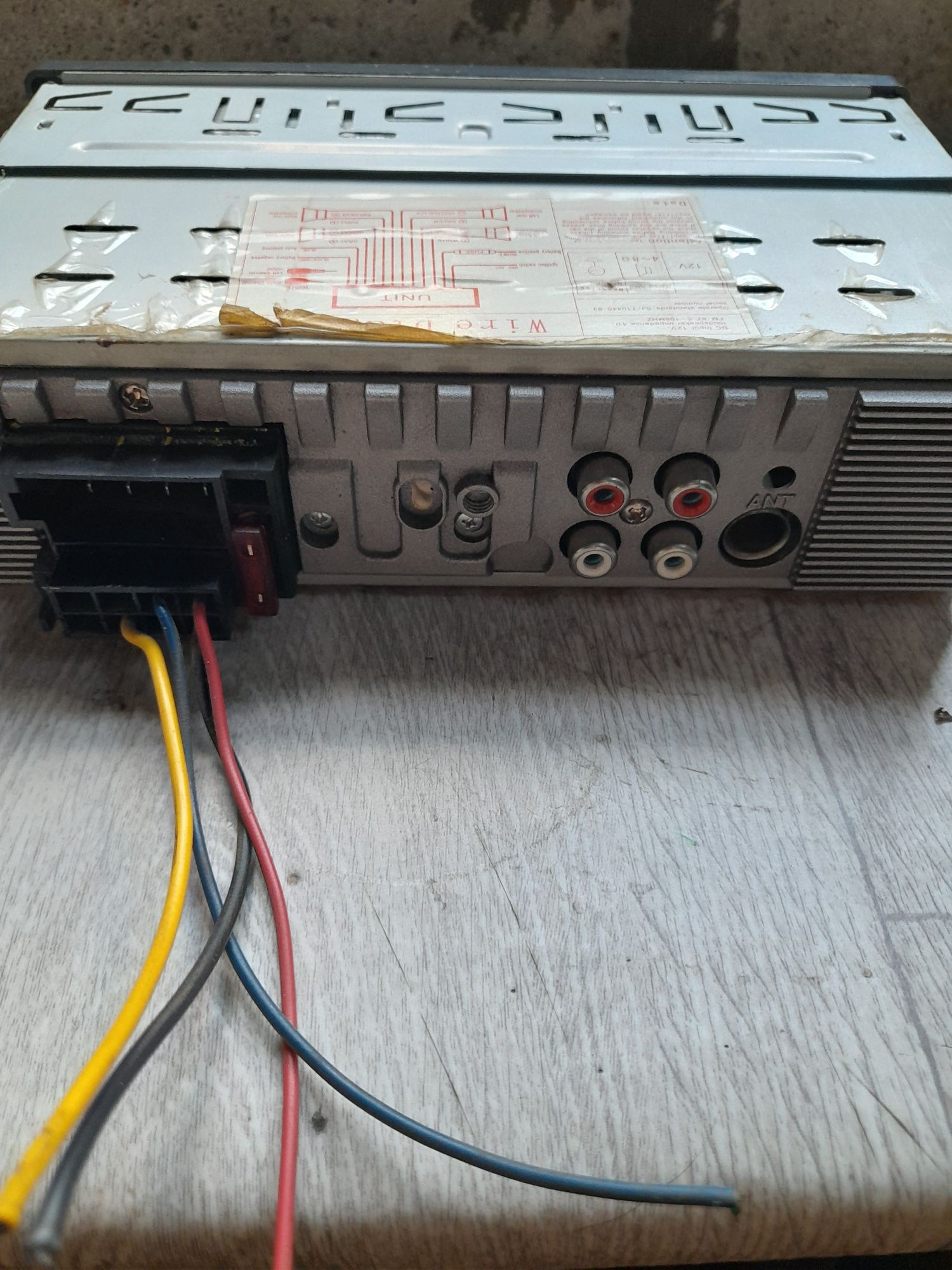 Продам авто магнітолу 300грн