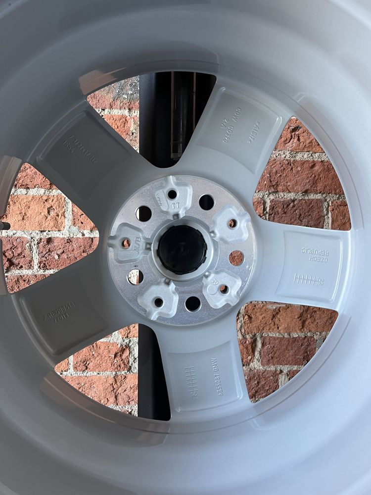 Alufelgi 17 Bmw 1 F40 2 F45 F46 Active Gran Tourer Nowe Oryginalne