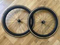 Koła karbonowe szosowe SHIMANO 105 WH-RS710-C46