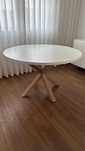 Mesa Redonda Branca e Madeira 120 cm