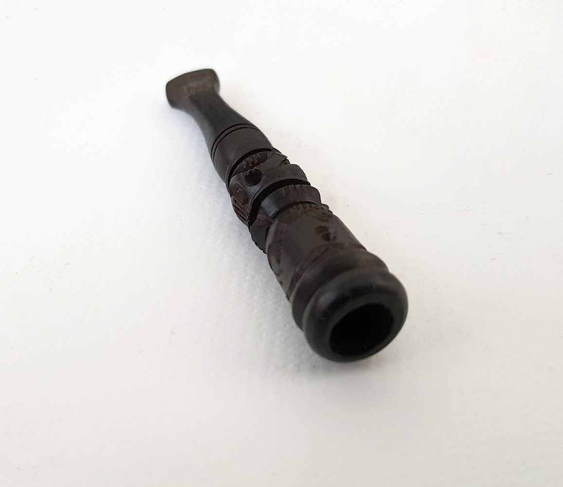 Cachimbo / pipa de tabaco (Birmânia) madeira trabalhada