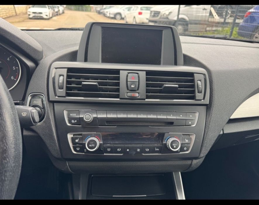 BMW série 1 118d sport line