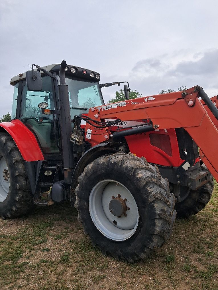 Massey ferguson 6465 z orginalnym Turem wystawiam fakturę VAT