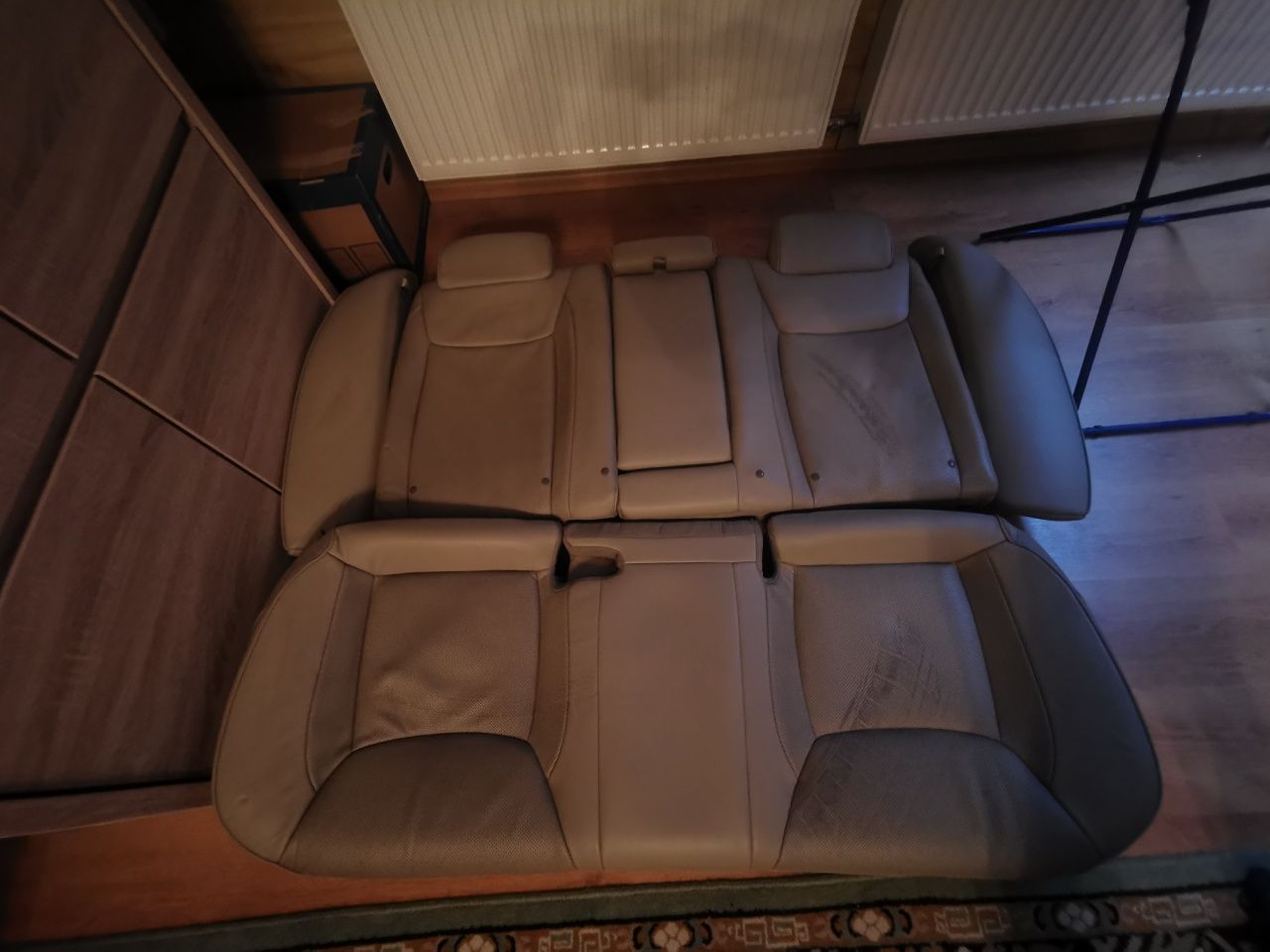 Fotele kanapa Chrysler 300 - beżowe 2011 - 2023