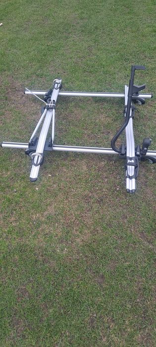 Sprzedam aluminiowy   bagażnik  taurus/thule dachowy z 2 uchwytami na