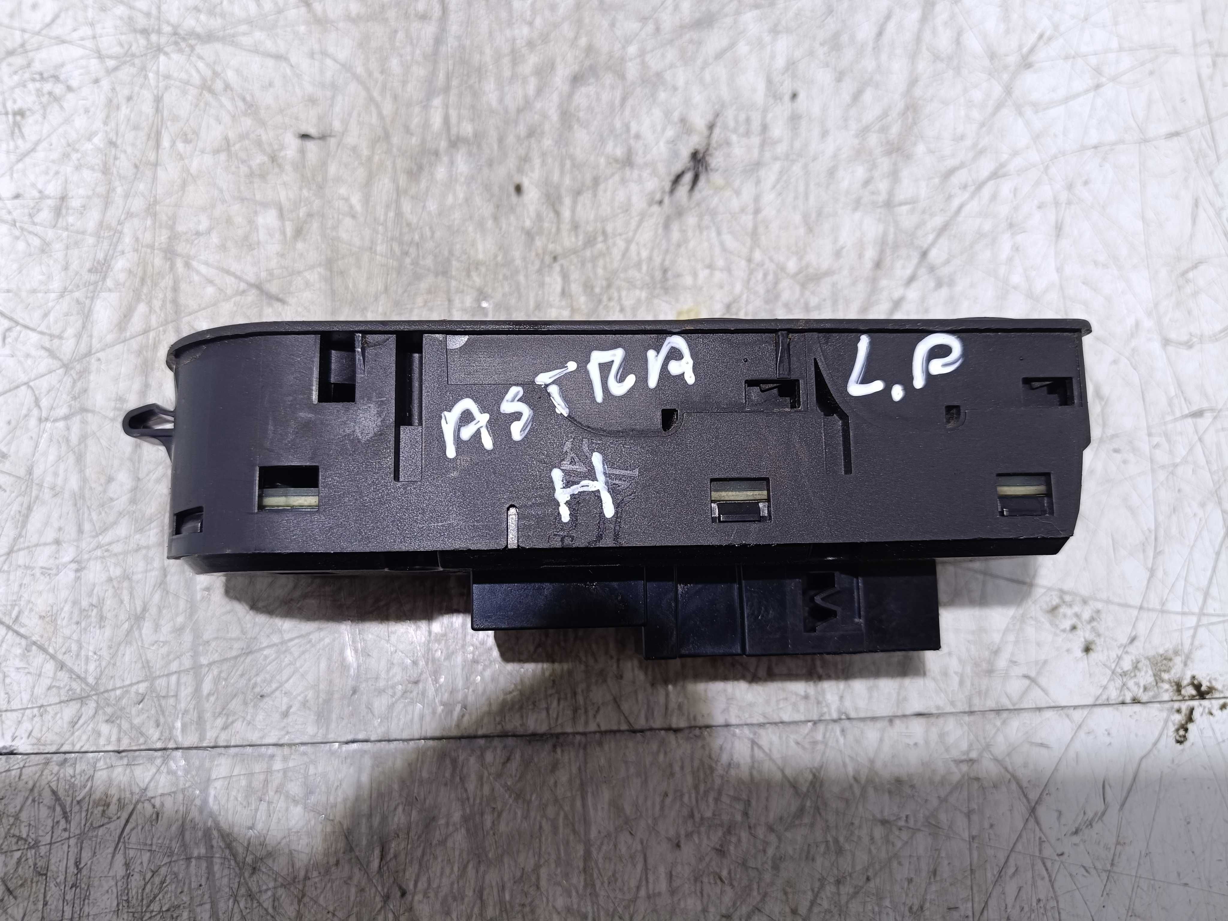 Panel przełączania szyb lewy przód ASTRA H
