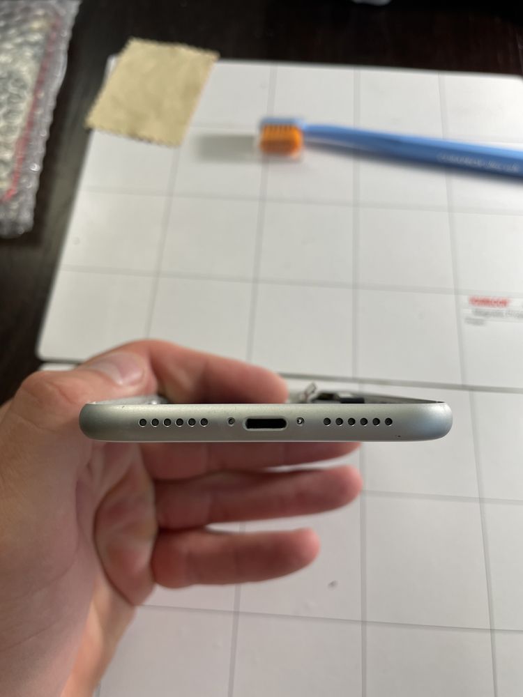 Korpus iPhone XR