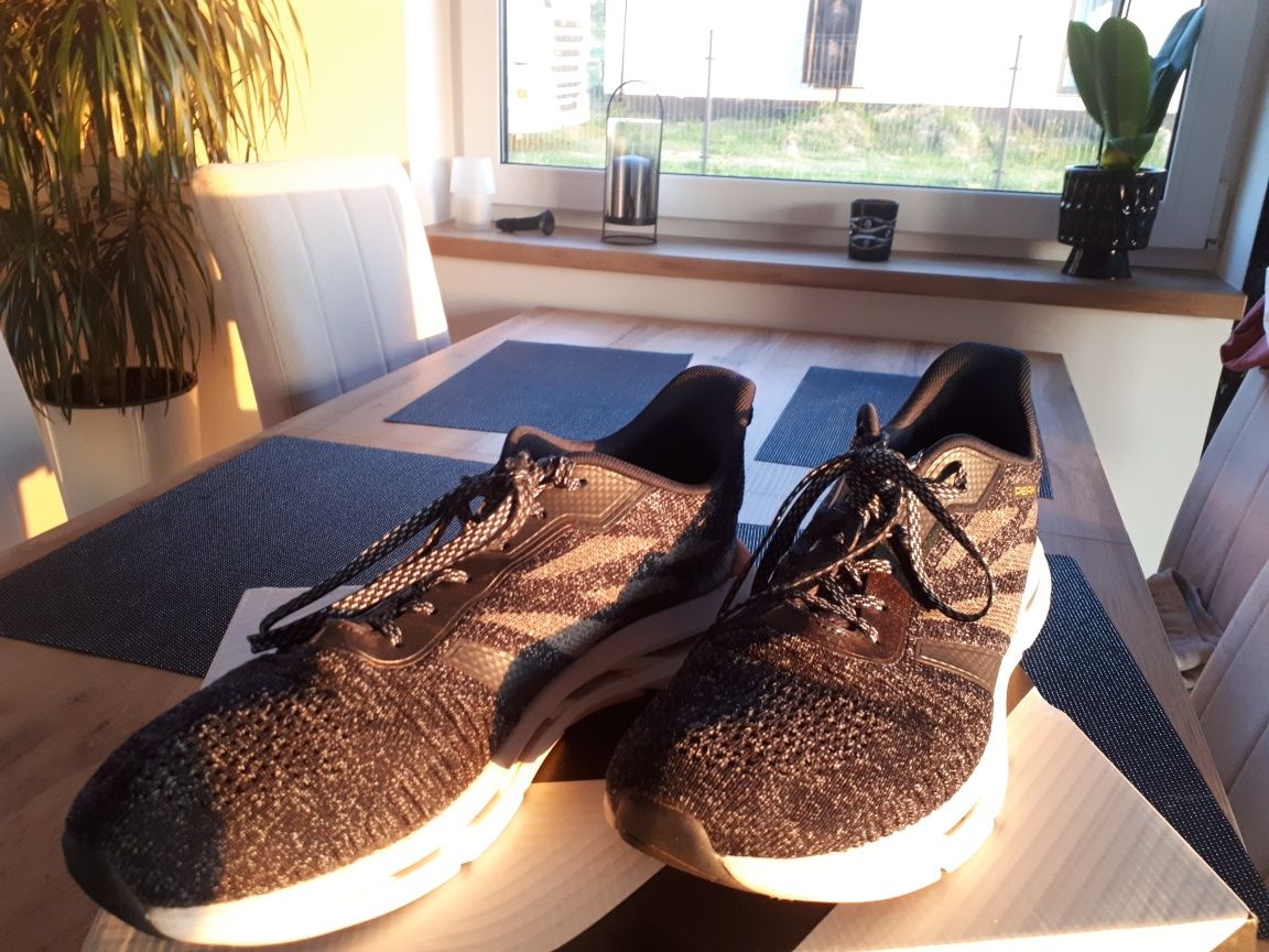 Buty sportowe męskie snakersy w roz.45.