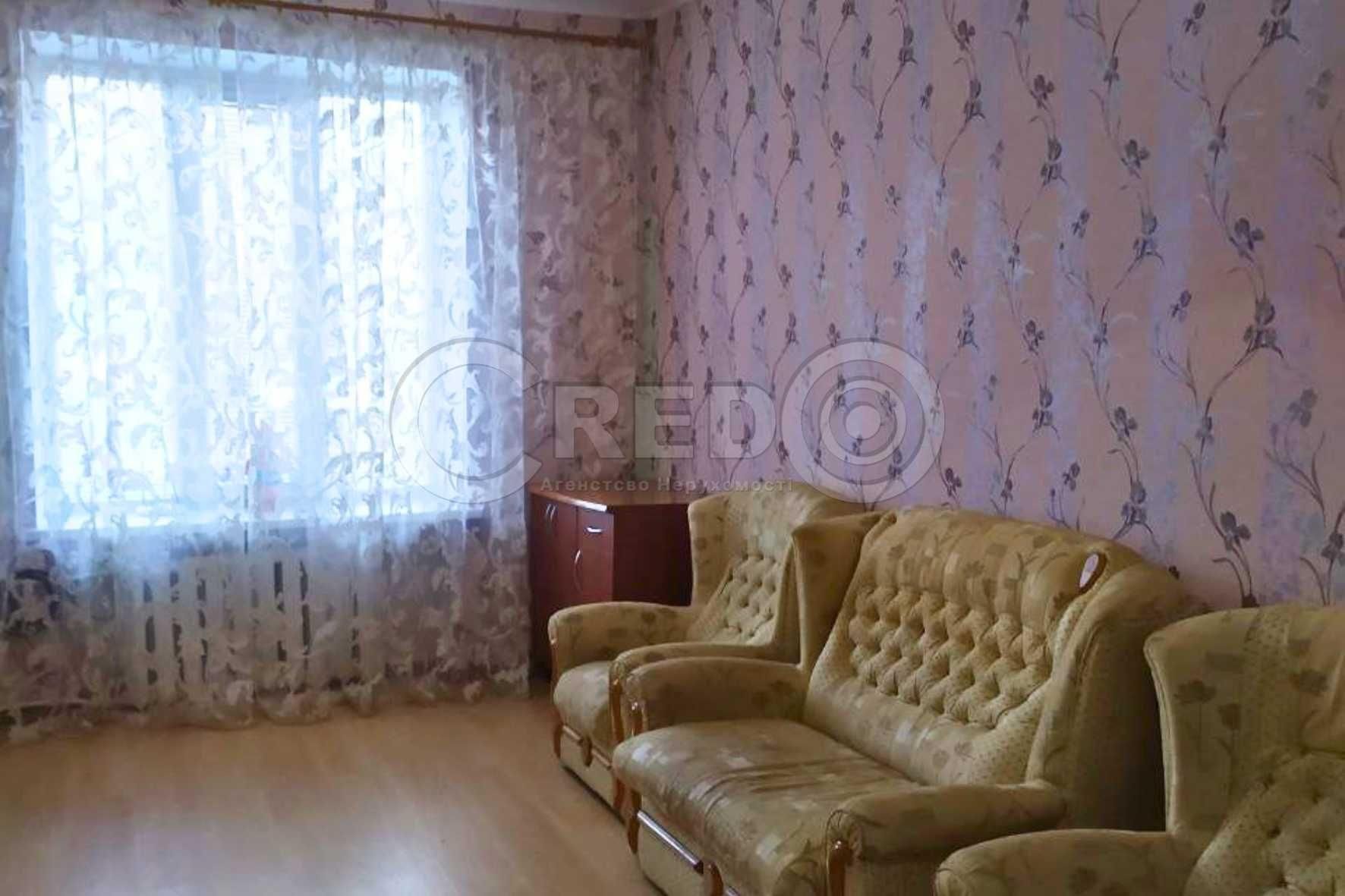 Продаж квартири, "Ставки" вул. Ракітіна 2-кімнатна "сталінка"