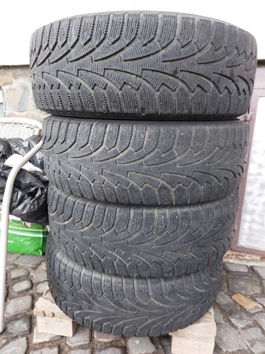 Шини автомобільні