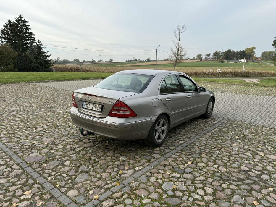 Mercedes w203 c220