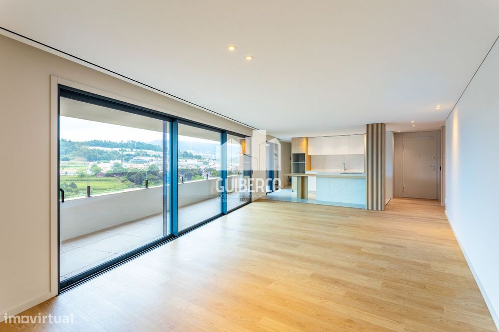 Apartamento T4 - Fermentões, Guimarães