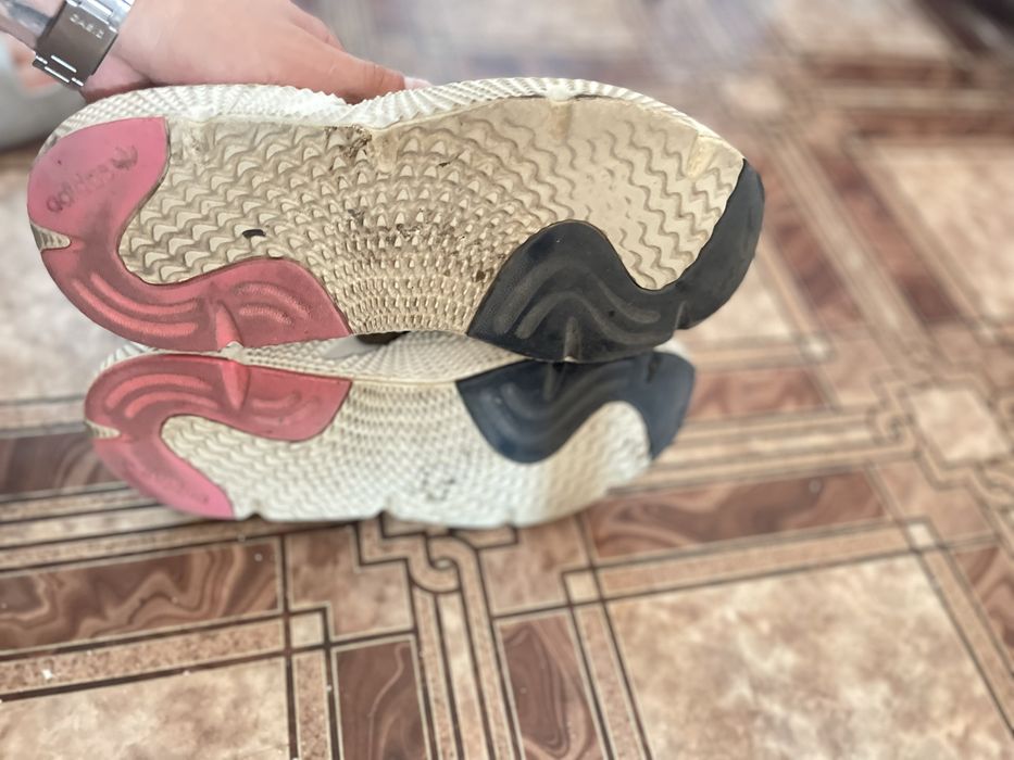 Кросівки Adidas