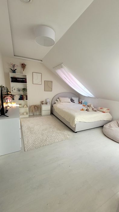 Duży dom w Smugach pod lasem