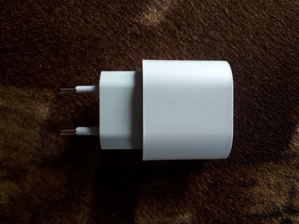 Швидка зарядка для айфона, apple нова. 20W, type-C. 10W, 5W вживані