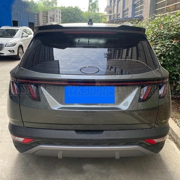 Спойлер Hyundai Tucson накладка на багажник ляду бленда антикрыло