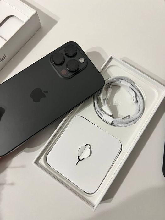 Iphone 15 pro max 256 акб 100%