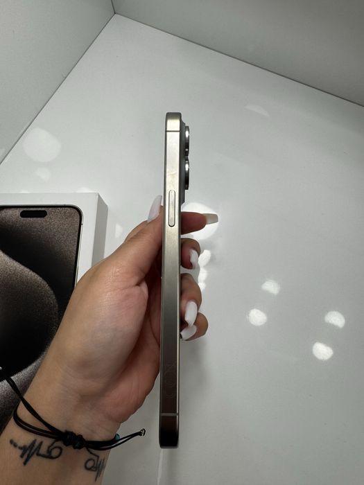 iPhone 15 Pro Max Natural Titanium 512GB NOVO bateria 100%
