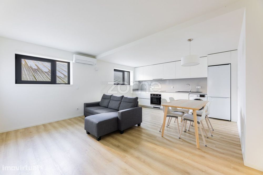 Apartamento T1 semi novo para arrendamento em São Vicente - Braga