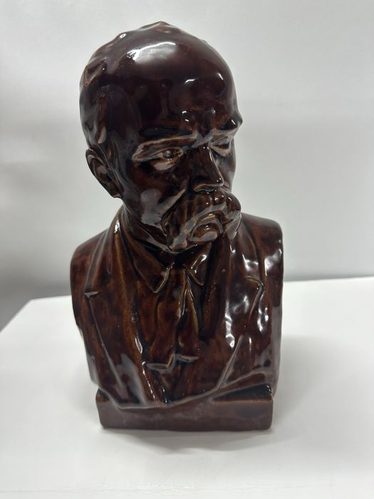 Бюст Т.Г.Шевченка