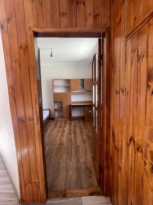 Світлий великий будинок з теплою підлогою та всіма зручностями 37362