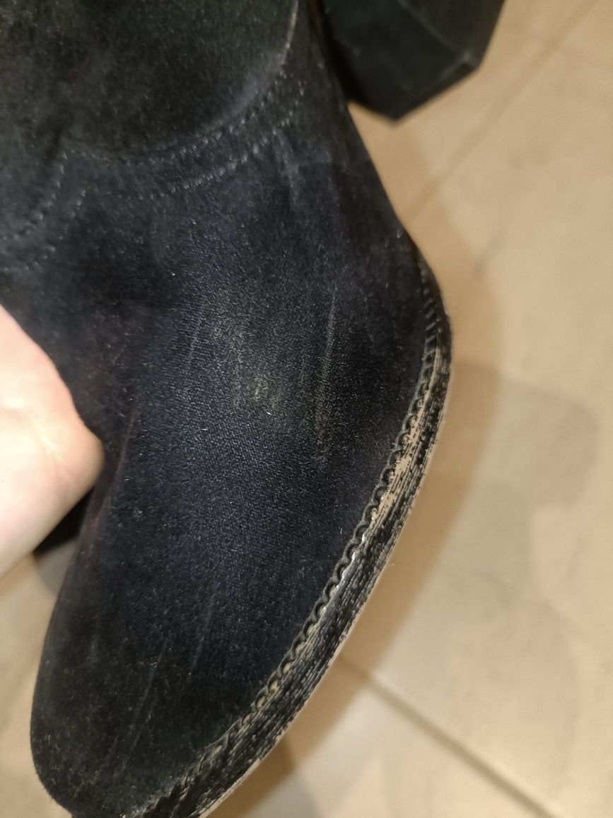 Zamszowe botki Bershka 38