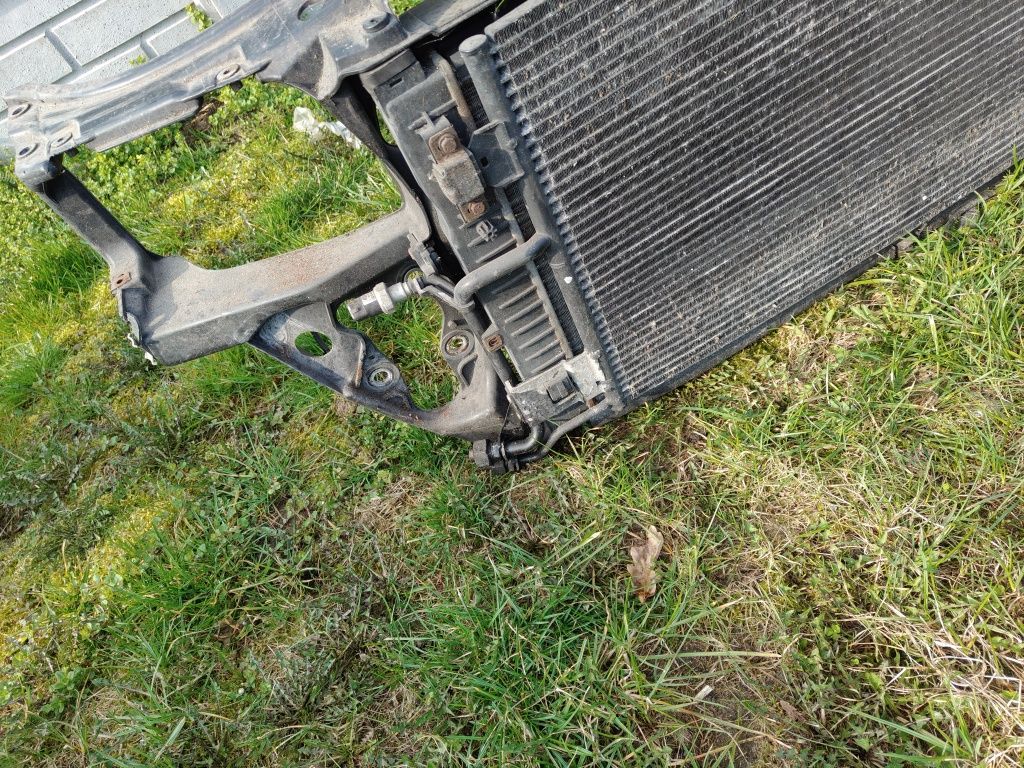 Przedni pas chłodnica chłodnice przód audi A4 b5