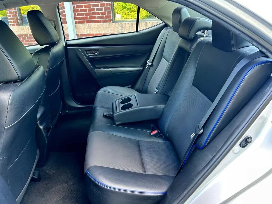 Toyota Corolla      2019