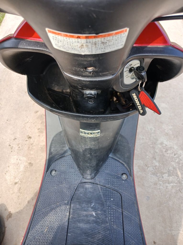 Скутер Honda Dio 62