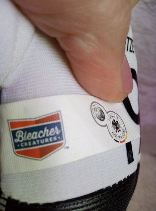 Игрушка мягкая, коллекционный футболист Марио Гётце