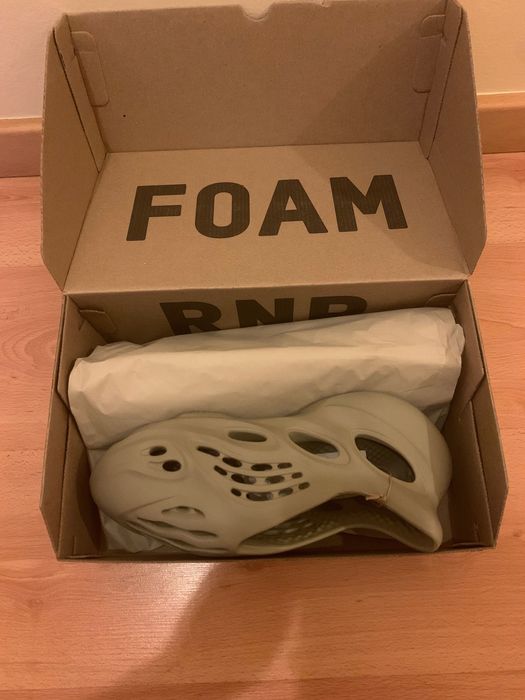 Yeezy foam runner stone salt