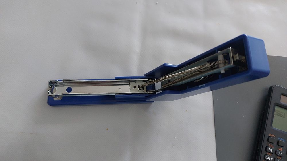 Agrafador de escritório Preto e/ou Azul