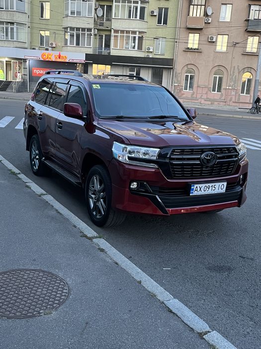 Toyota Land Cruiser 200