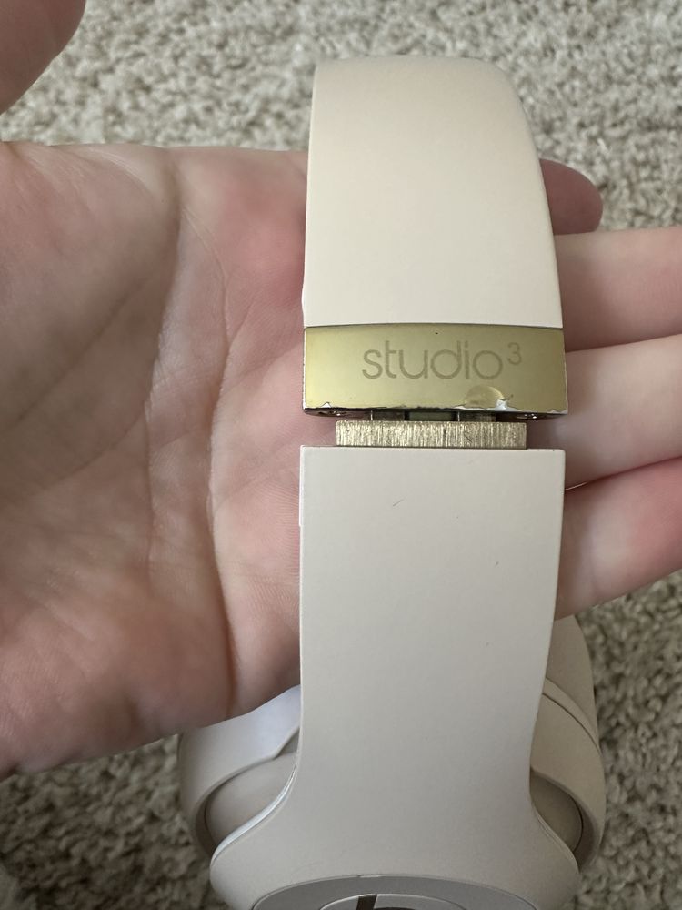 Beats studio 3 wireless desert sand