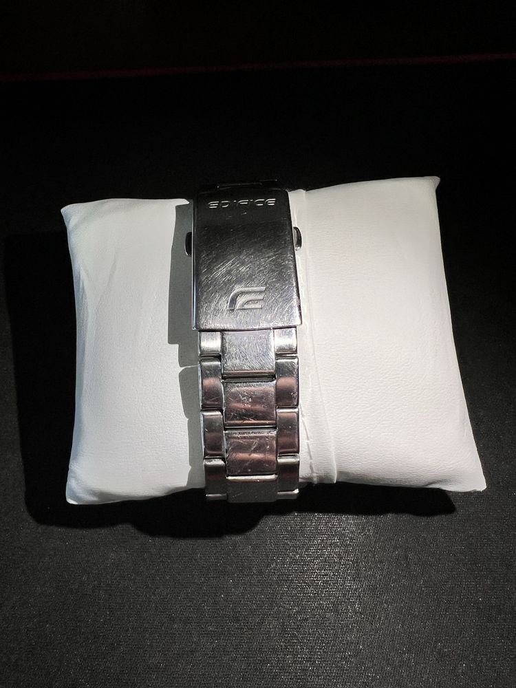 Часы CASIO Edifice EFV-560D-2AVUEF