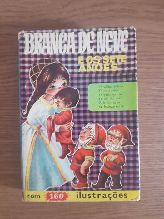 Livro Antigo Branca de Neve e os 7 Anões (BERTRAND)