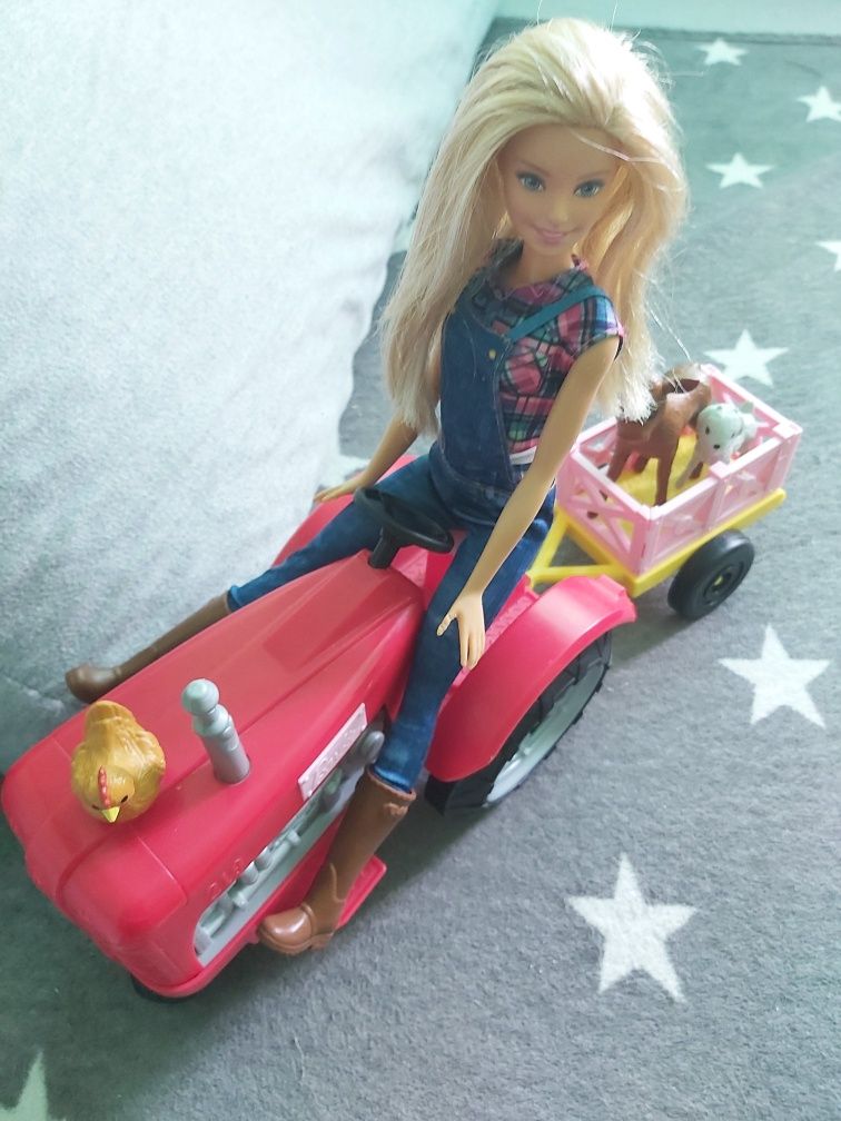 Barbie lalka z traktorem farmerka mattel