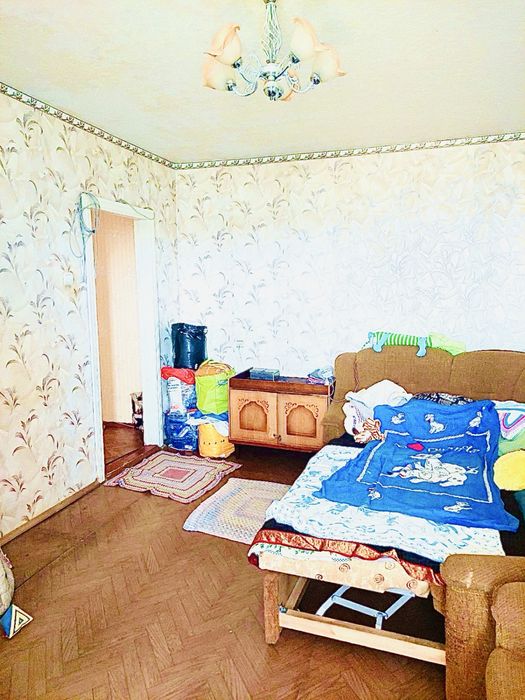 Продам 2х ком квартиру Л/Б 2 мкр