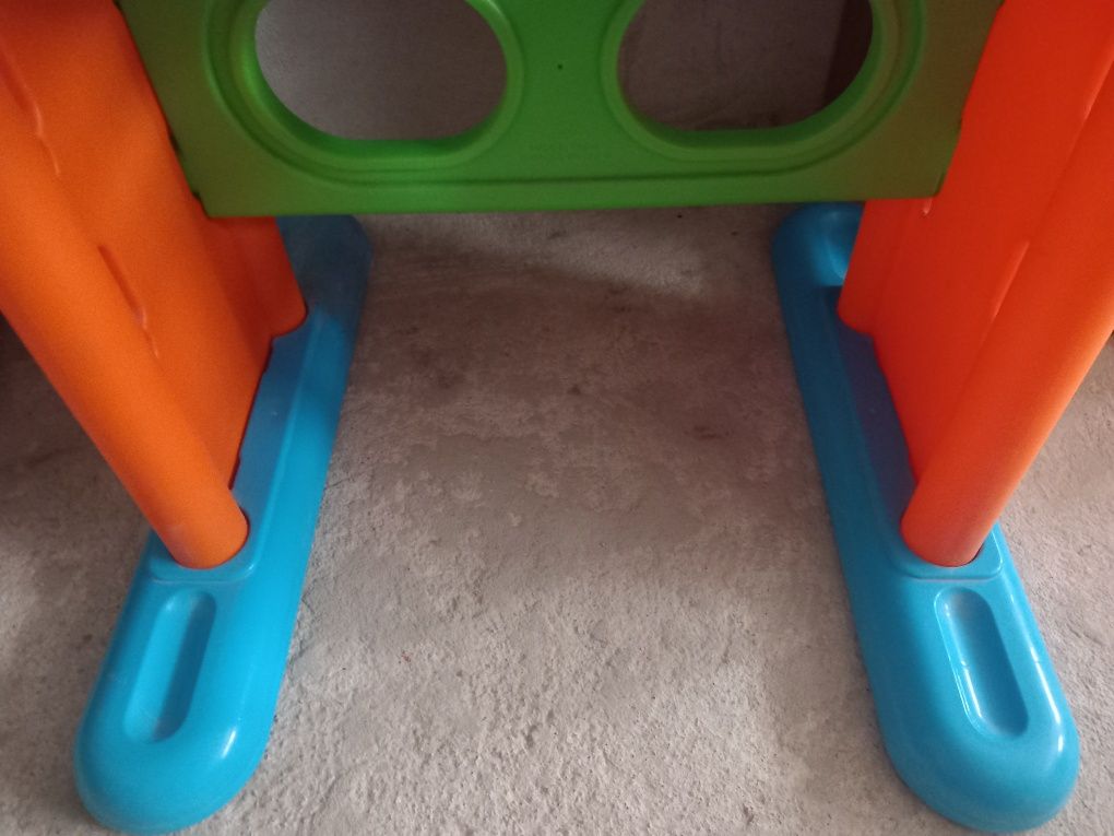 Mesa/Quadro de Brincar Magnético