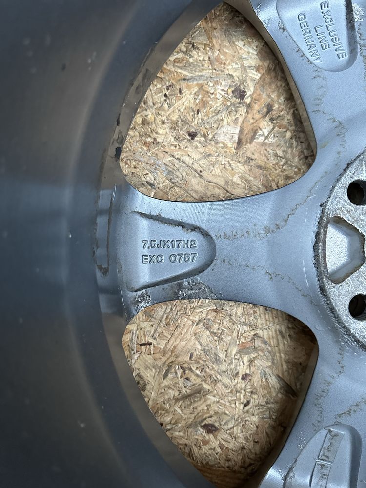 Диски5/114.3 R17 ET50 цо(діа)64.1 Honda титани