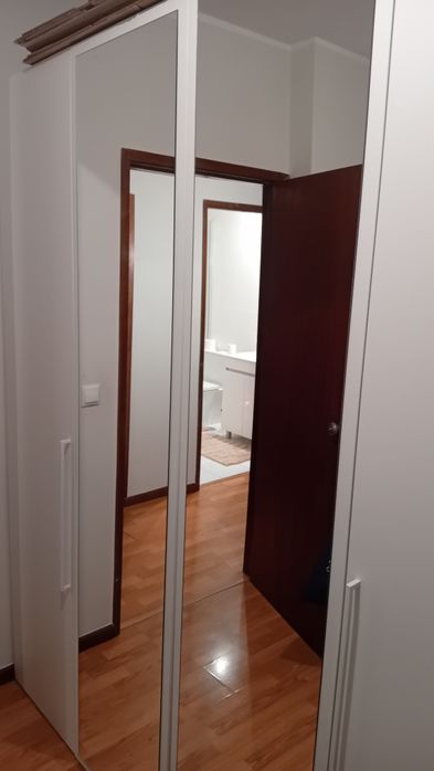 Roupeiro Conforama como NOVO