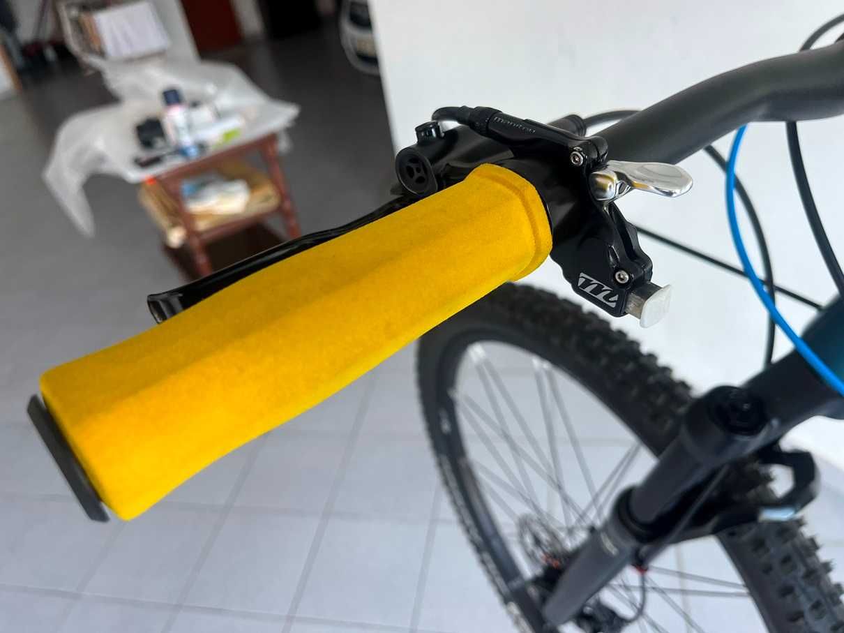 CUBE ACCESS PRO RH - Tamanho 19" (L)