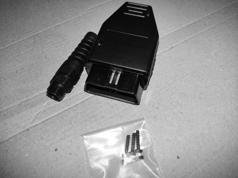 Розем OBD2 папа новий