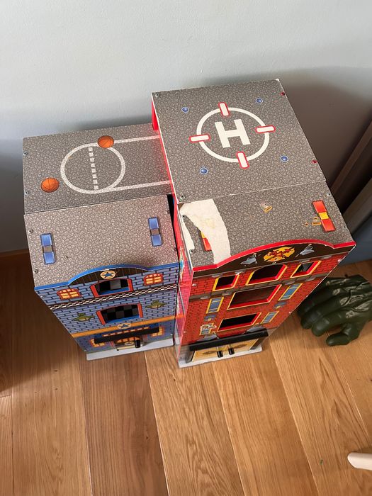 KidKraft drewniany domek superbohatera straż policja, dom dla lalek,