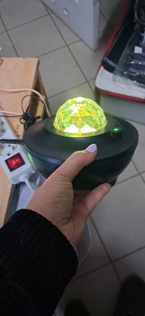 Projektor gwiazd nieba laser disco głośnik Bluetooth