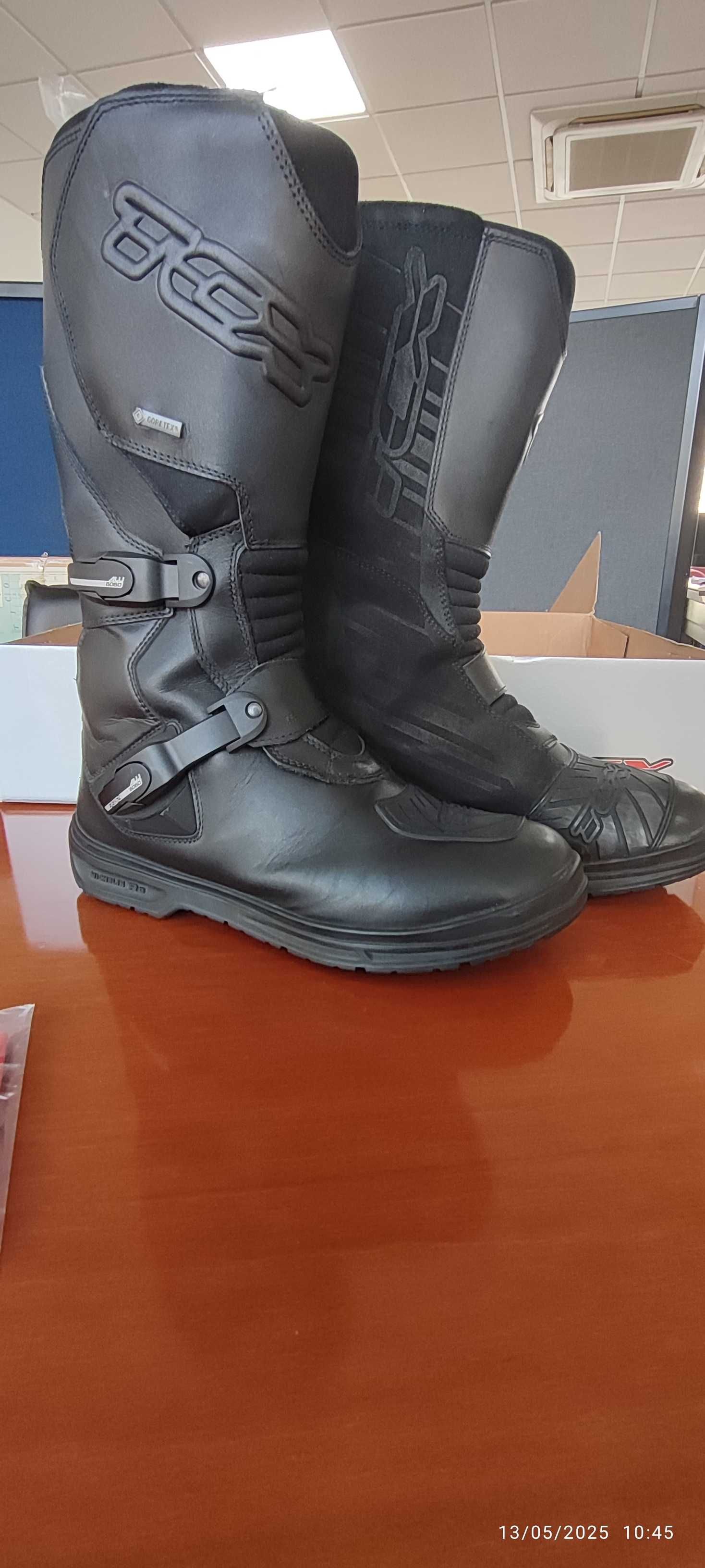 Botas TCX Gore Tex Solas Michelin