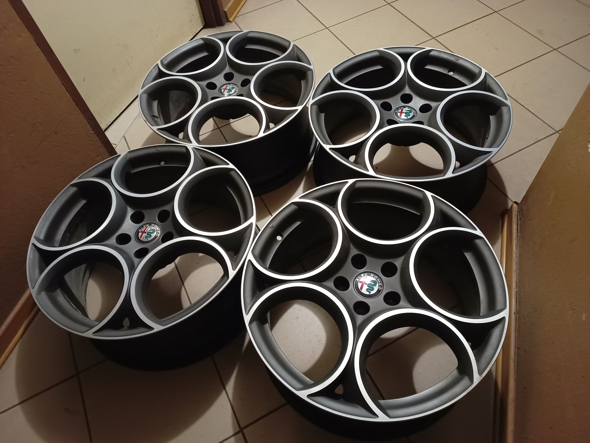 Felgi 5x110 19 Alfa Romeo Giulia Veloce Stelvio 159 Ti Brera