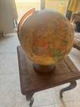 Globo Vintage decorativo em bom estado